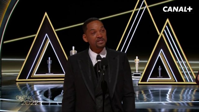 Will Smith remporte l'Oscar et s'excuse pour sa gifle en direct