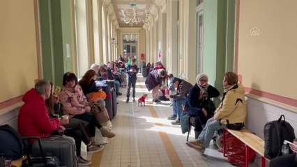 Ukrayna'dan ayrılan siviller Polonya'ya gelmeye devam ediyor