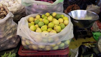 नींबू निचौड़ रहा लोगों का रस, जानिए क्यों बढ़े अचानक से दाम