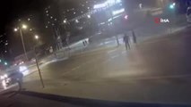 Otomobilin çarpmasıyla kadının metrelerce savrulduğu kaza kamerada