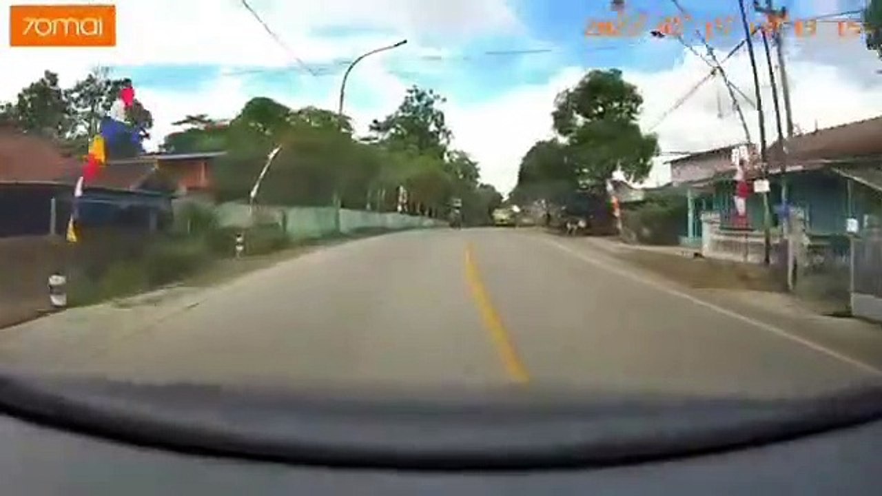 Terekam Media Kamera, Dashcam Kamera Mobil di Jalan Eps.0535