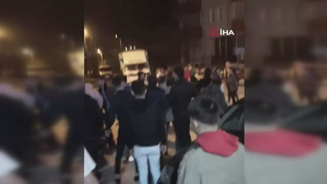 Düğün sonrası iki grup arasında kavga çıktı, yumruklar havada uçuştu