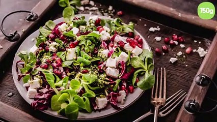 Salade de mâche, endive, feta et graines de grenade