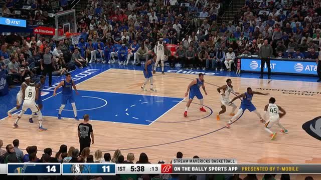 Doncic double-double leads Mavs over Jazz