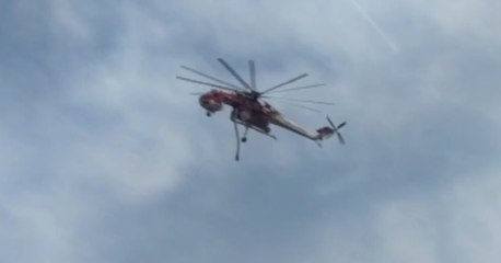 Télécharger la video: Bardi (PR) - Incendio di vegetazione, in azione Vigili del Fuoco e Protezione Civile (28.03.22)