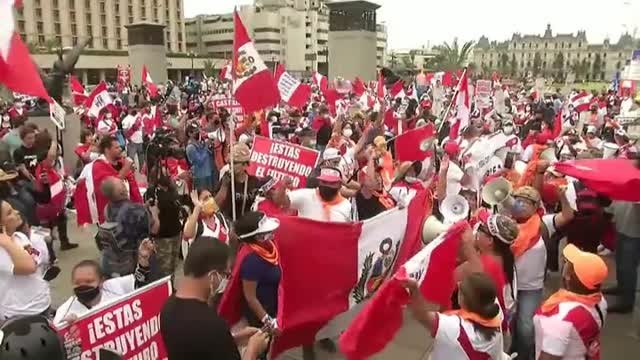 Pedro Castillo vuelve a enfrentarse a una nueva mocion de censura