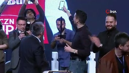 CZN Burak’ın Londra’daki ortağı Ronaldo