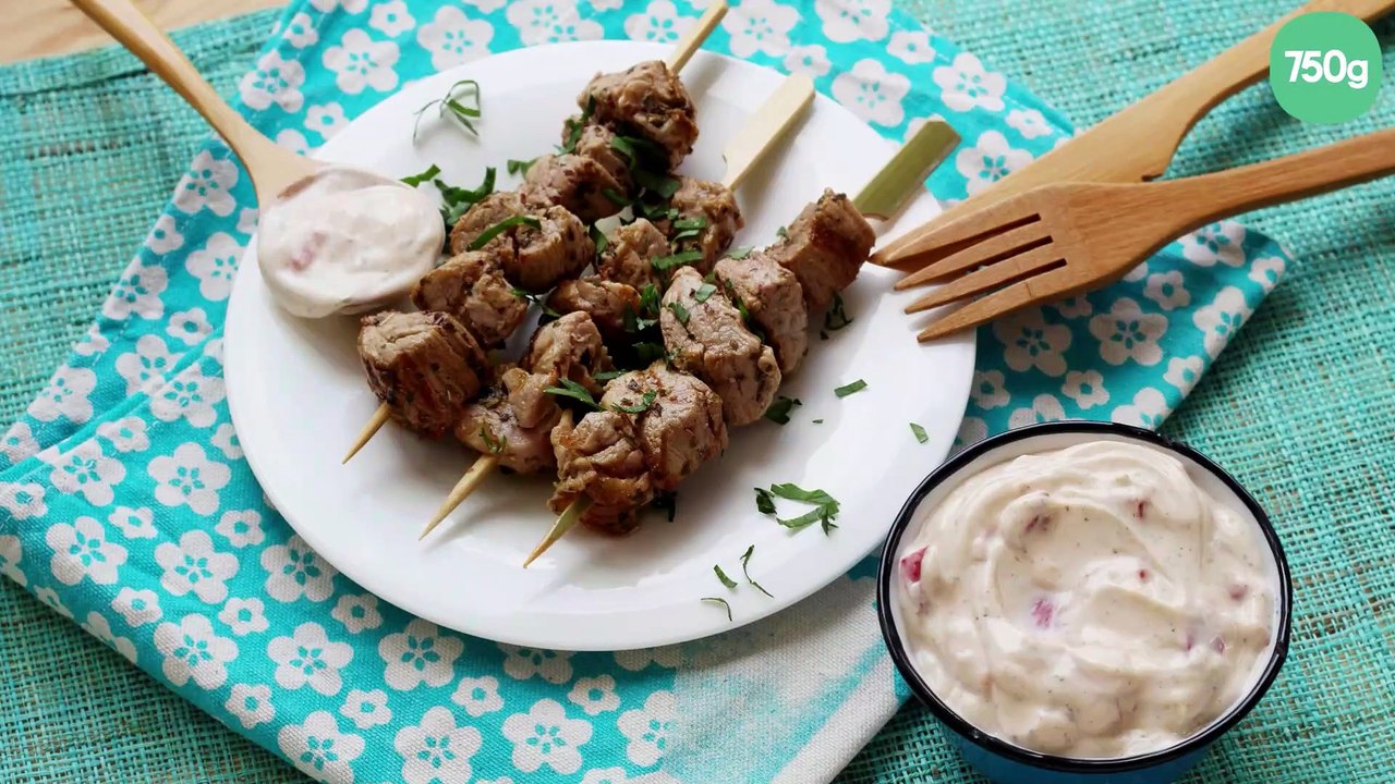 Brochettes de porc souvlaki au citron et herbes fraiches & Ktipiti