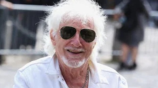 “Il était très jaloux de moi” : Hugues Aufray revient sur son amitié avec Johnny Hallyday