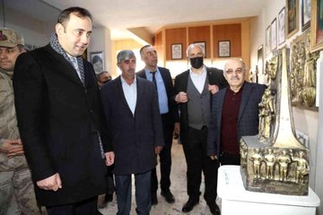 Oltu'da rolyef sergisi açıldı