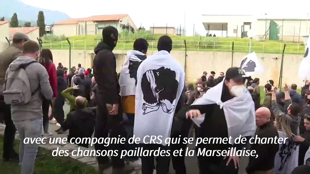 Colonna: rassemblement tendu devant une caserne de CRS près de Bastia