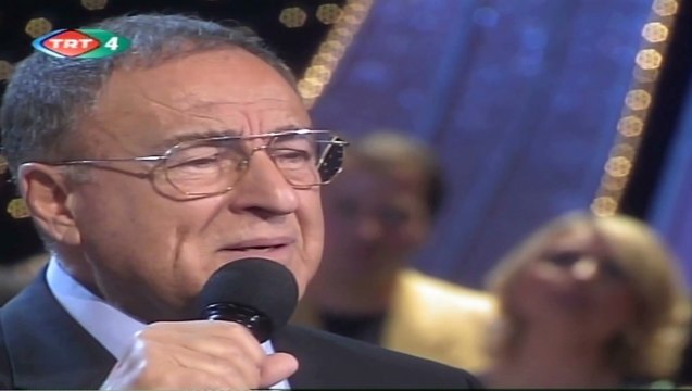 Yaşar Özel / Benzemez kimse sana tavrına hayran olayım