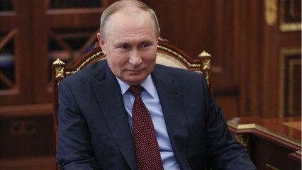 GALA VIDEO - Vladimir Poutine : comment a-t-il rendu ses deux filles invisibles ?