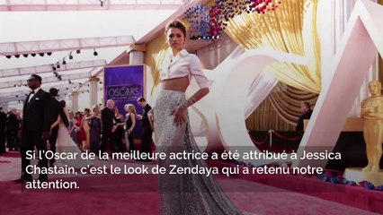 Oscars 2022 : Zendaya sublime avec un make-up et une tenue assortis