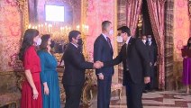 Los Reyes reciben al presidente y a la primera dama de Costa Rica en el Palacio Real
