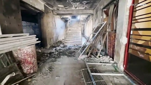 شاهد: مليشيات شيعية تضرم النار في مقر الحزب الديمقراطي الكردستاني في بغداد