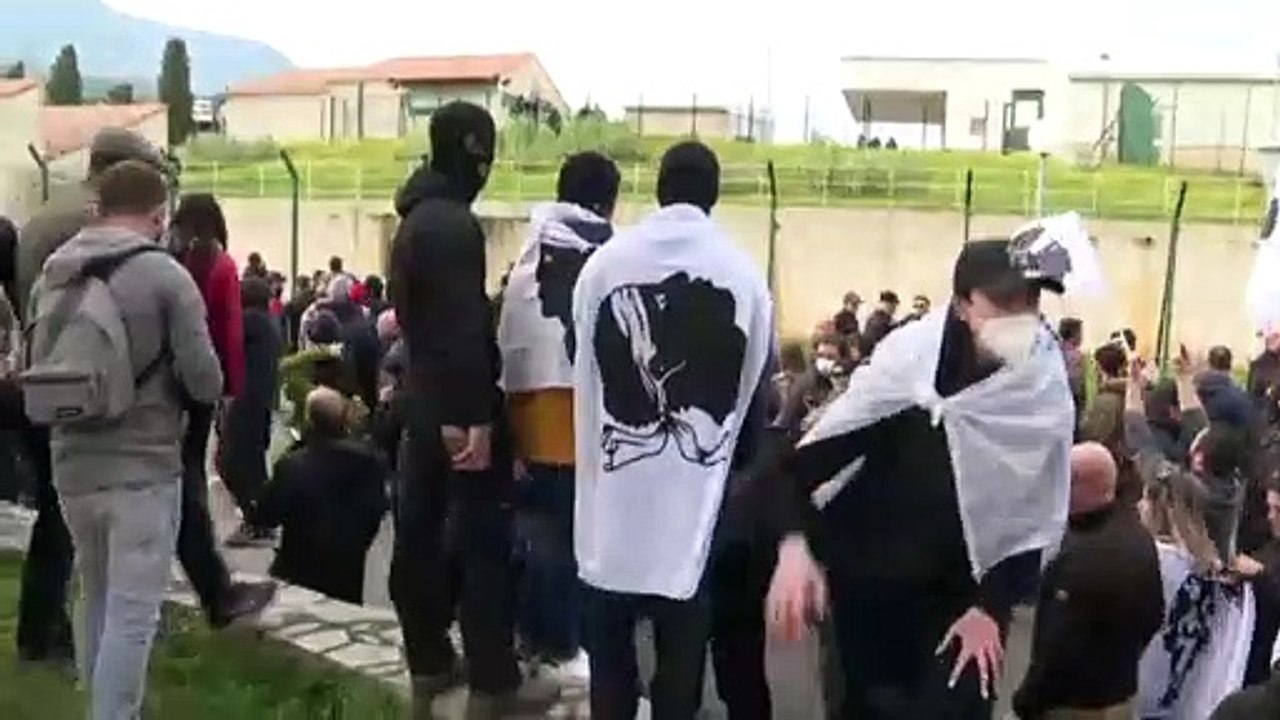 Colère en Corse à cause d'une "Marseillaise", qui aurait été entonnée par des CRS de Bastia