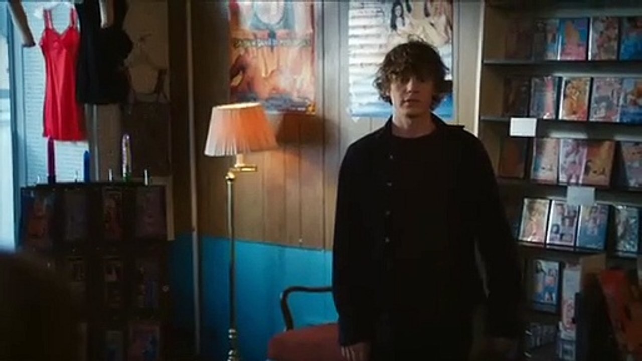 Adult World - Extrait VO