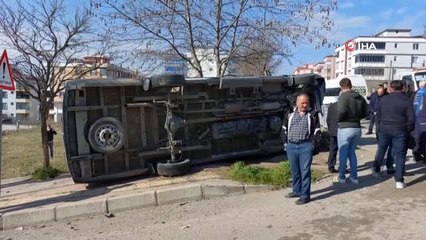 Öğrenci servisi ile cip çarpıştı: 9'u öğrenci 15 yaralı