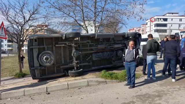 Öğrenci servisi ile cip çarpıştı: 9'u öğrenci 15 yaralı