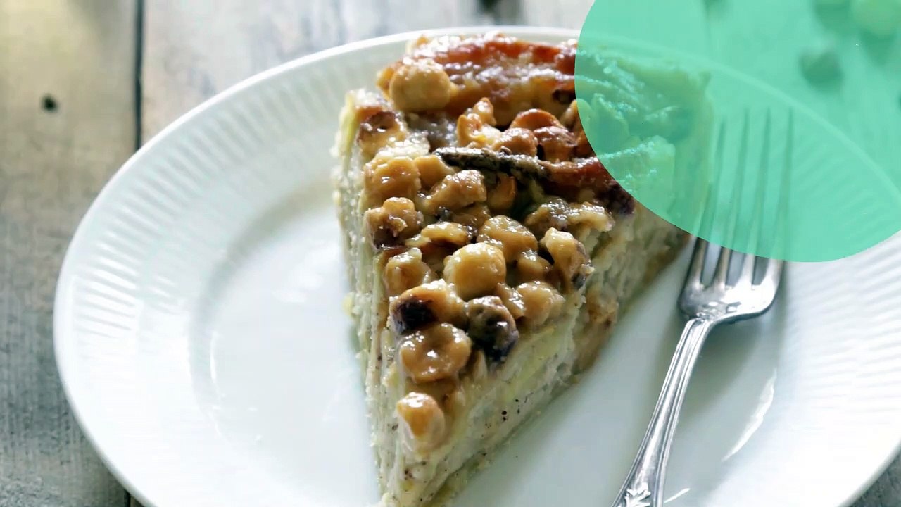 Tarte gourmande aux pommes, pâte d’amandes et amandes caramélisées