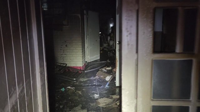 부산 용호동 주택에서 불...소방 추산 5백만 원 피해 / YTN