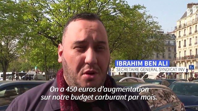 Hausse du prix des carburants: des chauffeurs VTC manifestent à Paris