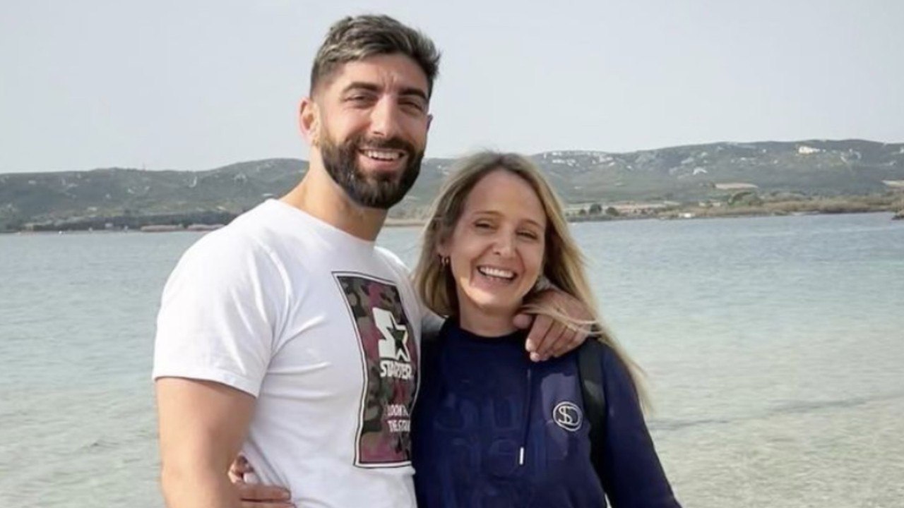 VOICI : Ambre Dol (Familles nombreuses) : son mari dragué par des internautes, elle fait une mise au point