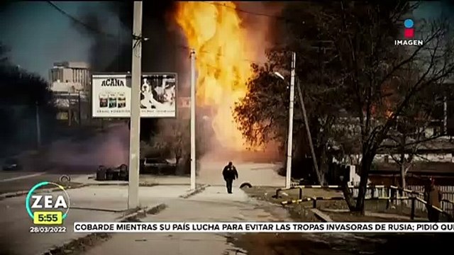 Erupción volcánica causa desalojos en Filipinas