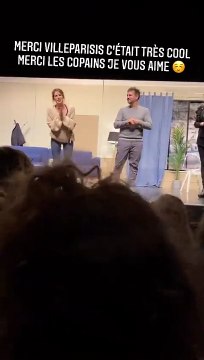 Léa François au théâtre à Villeparisis, acclamée par sa fille Louison