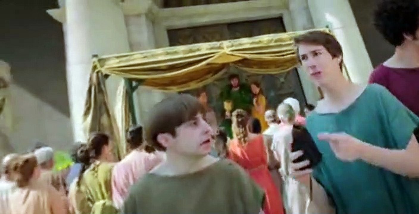 Plebs S02 E01
