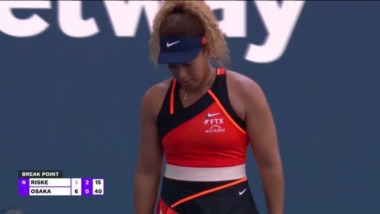 Osaka hits 40 winners in beating Riske in Miami