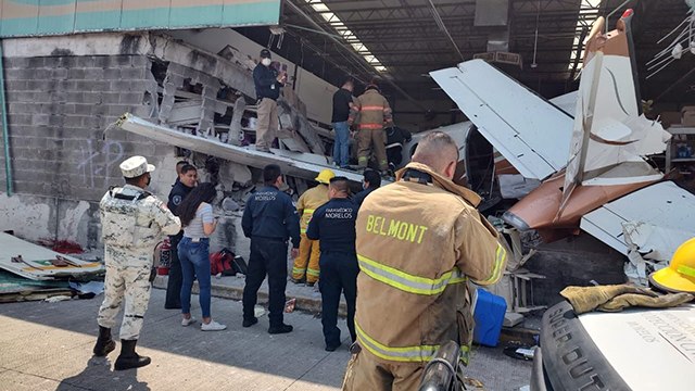 Meksika’da küçük uçak süpermarketin üzerine düştü: 3 ölü, 5 yaralı