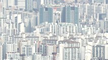 [뉴스큐] 수도권 중형 아파트 평균 가격 10억 돌파...더 오를까? / YTN