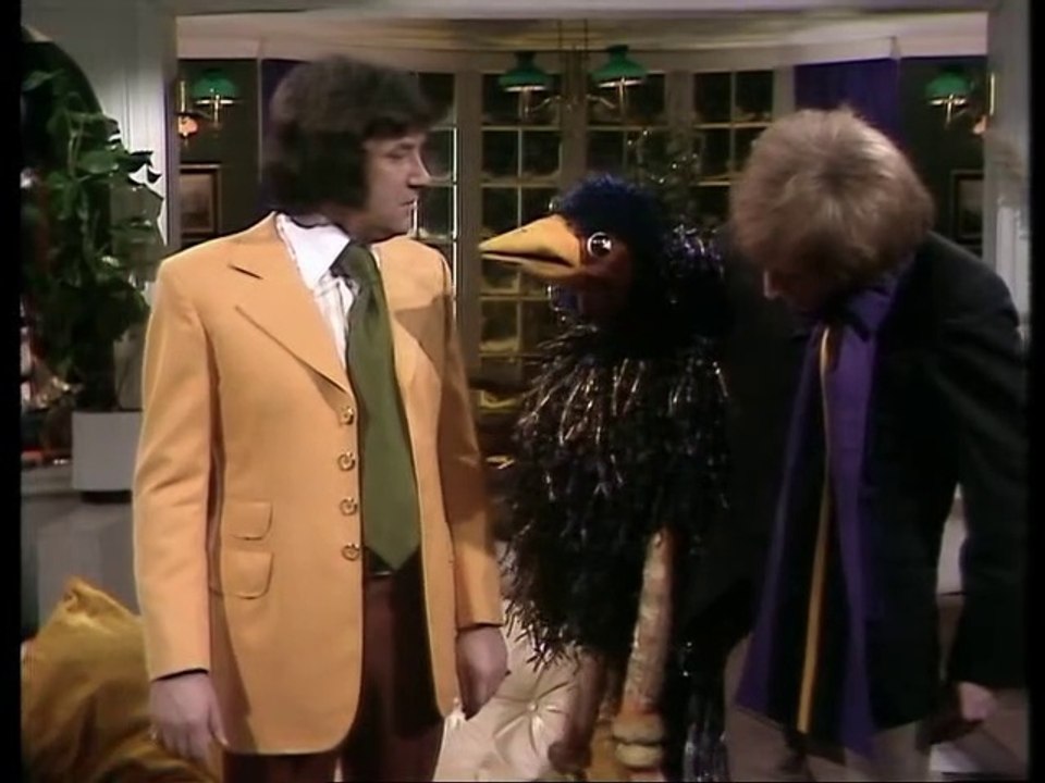 All Star Comedy Carnival 1972 (Part 1) - Love Thy Neighbour / On The Buses / Christmas With Wogan / Nearest and Dearest / Thirty Minutes Worth / Sez Les / The Fenn Street Gang / Father Dear Father