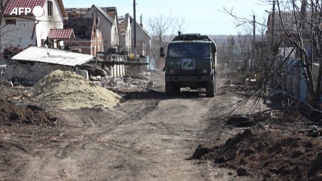 Mattarella: bene le sanzioni, ma ora fermare la guerra