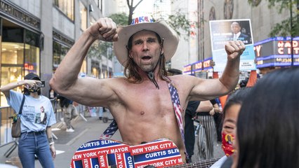 Will Smiths Watsche “war angemessen, er hat seine Frau verteidigt”