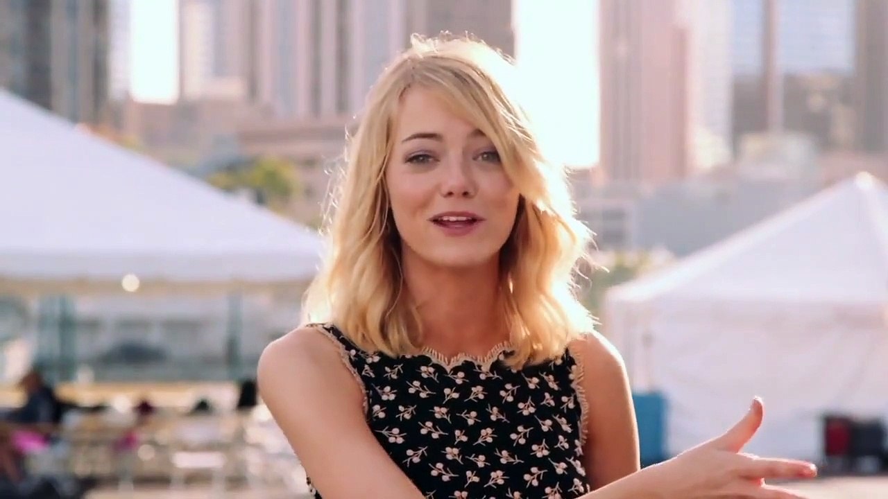 Welcome Back - Interview Emma Stone VO