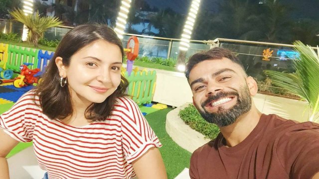 Virat Kohli Anushka Sharma ने Daughter Vamika के लिए Terrace को बनाया Playground | Boldsky