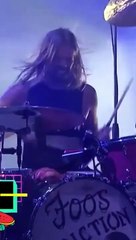 下载视频: RIP Taylor Hawkins - Last Drum Solo - Foo Fighters Last Show 2022 #shorts