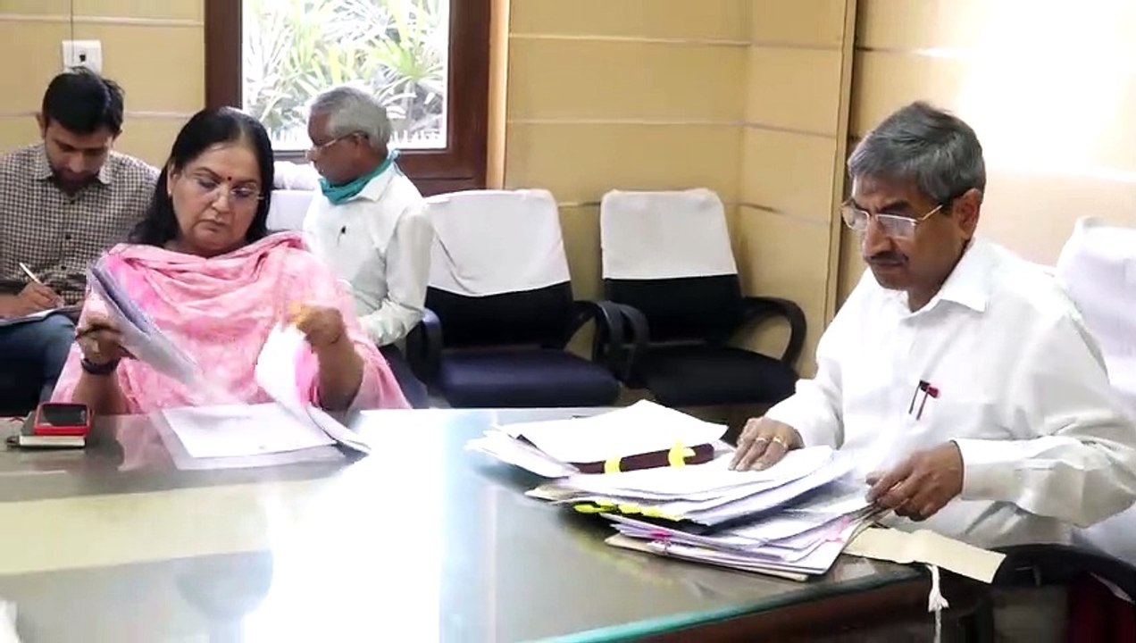 विभाग से जुड़ी बजट घोषणाओं, जन घोषणाओं व योजनाओं के प्रभावी क्रियान्वन के दिए निर्देश