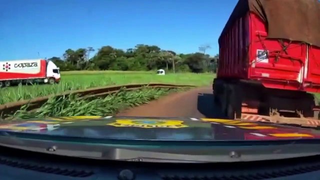 Caminhonete com placas clonadas é apreendida com 600 quilos de maconha em Cruzeiro do Oeste