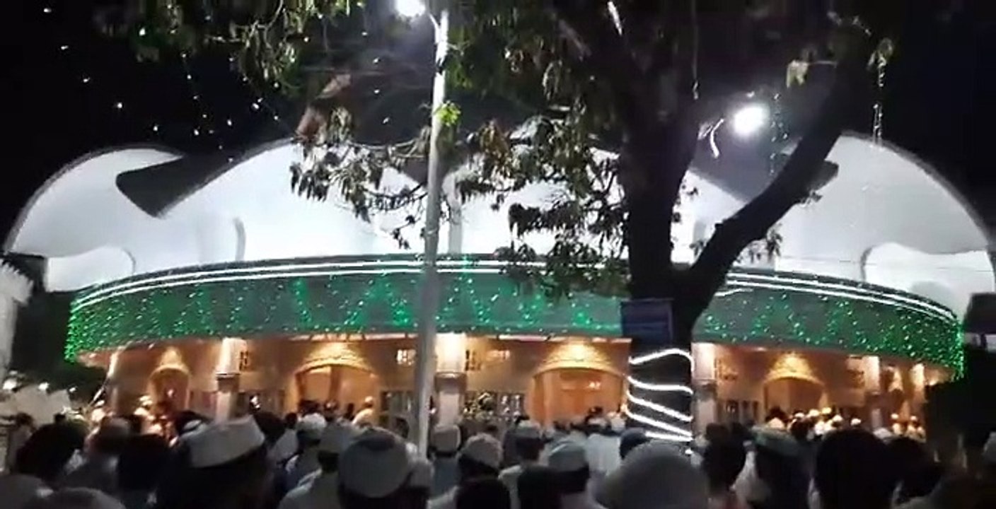 মোনাজাত পরিবেশনায় রাহবারে আলম আলহাজ্ব সৈয়দ মোহাম্মদ হাসান মাইজভাণ্ডারী (মঃ)