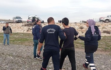 Batman Çayı'nda mahsur kalan 2 kişi kurtarıldı