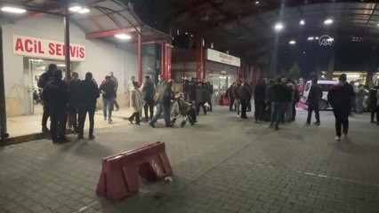 Silahlı kavgada yaralan 2 kişiden 1'i öldü