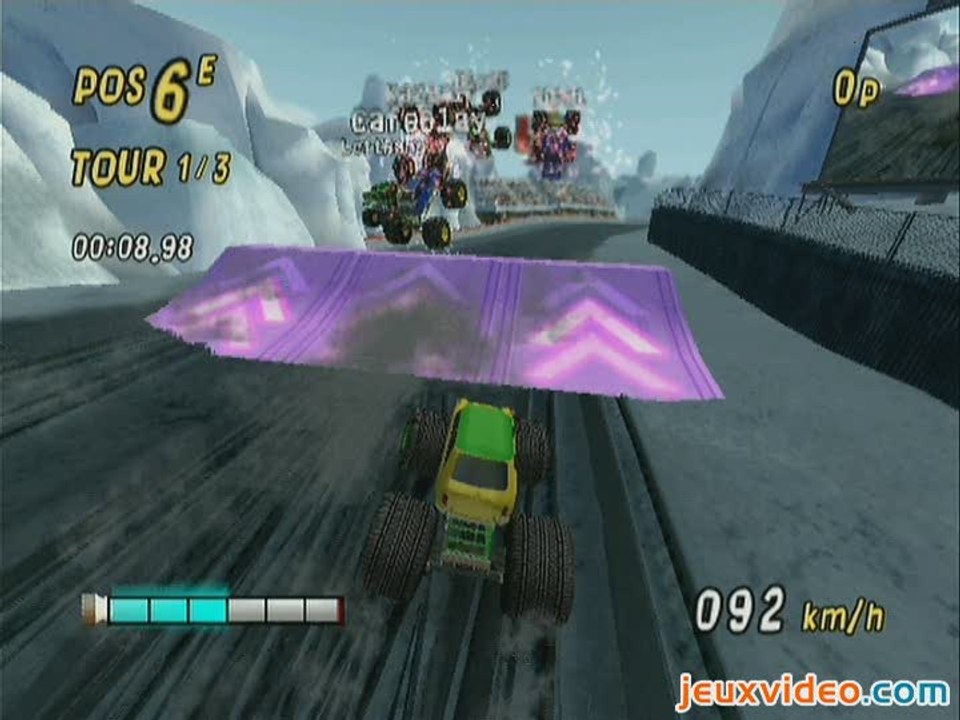 Monster 4x4 World Circuit : Malgré les gros pneus ça va vite...