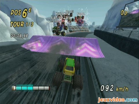 Monster 4x4 World Circuit : Malgré les gros pneus ça va vite...