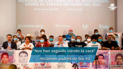 Padres de los 43 normalistas piden abrir investigación contra Ejército y Marina por ocultar informa