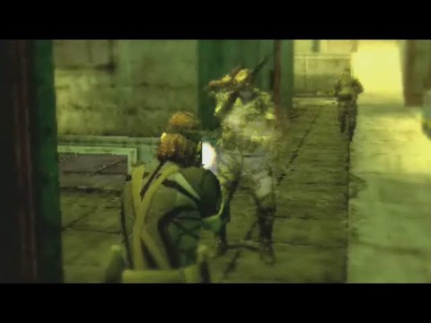 Metal Gear Solid : Portable Ops Plus : Action et stratégie