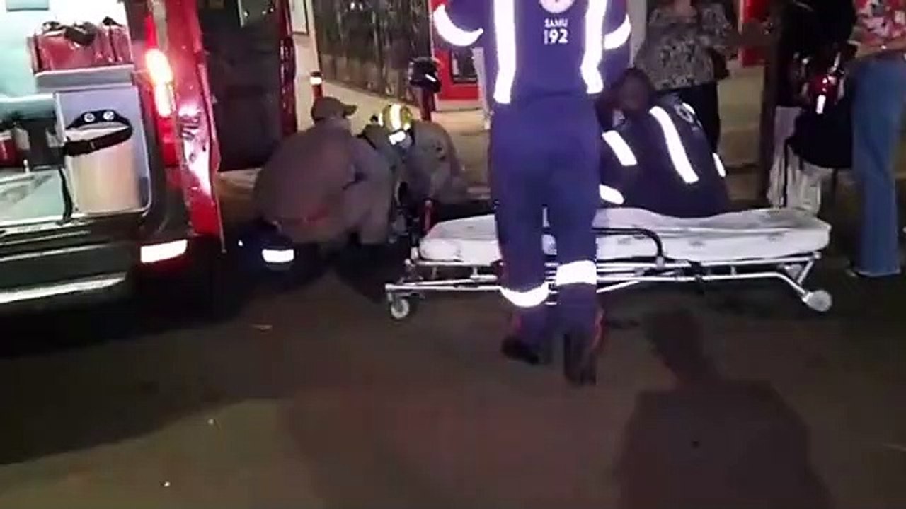 Rapaz fica ferido em grave colisão na Rua São Paulo, em Cascavel